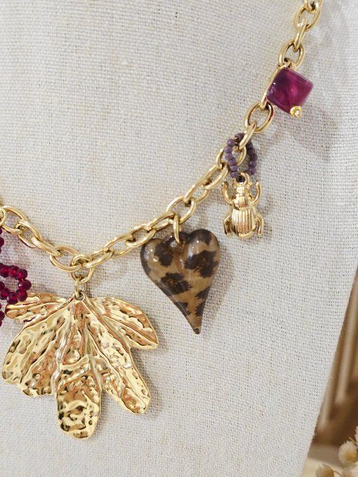 COLLIER