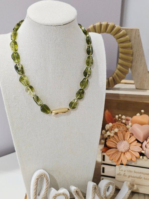 COLLIER
