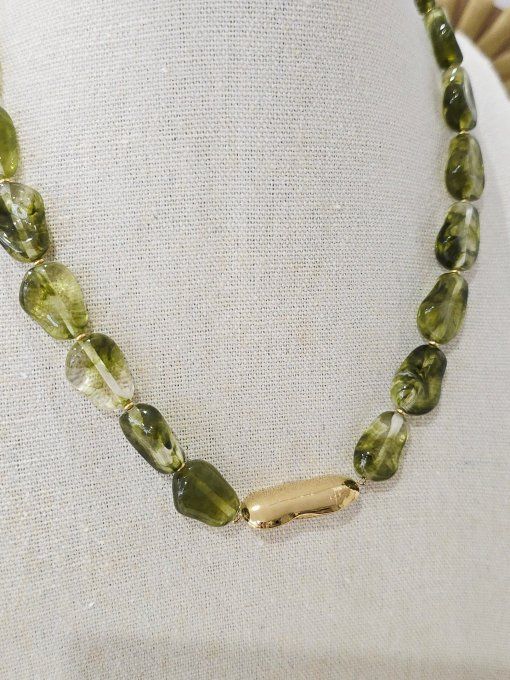 COLLIER