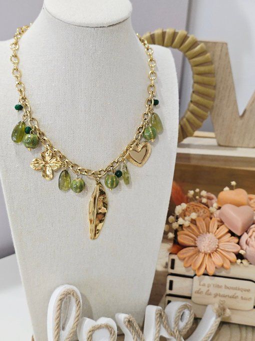 COLLIER