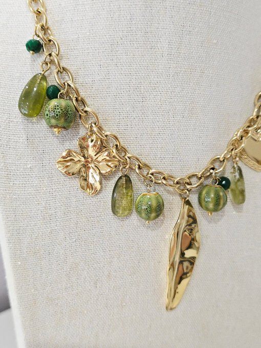 COLLIER