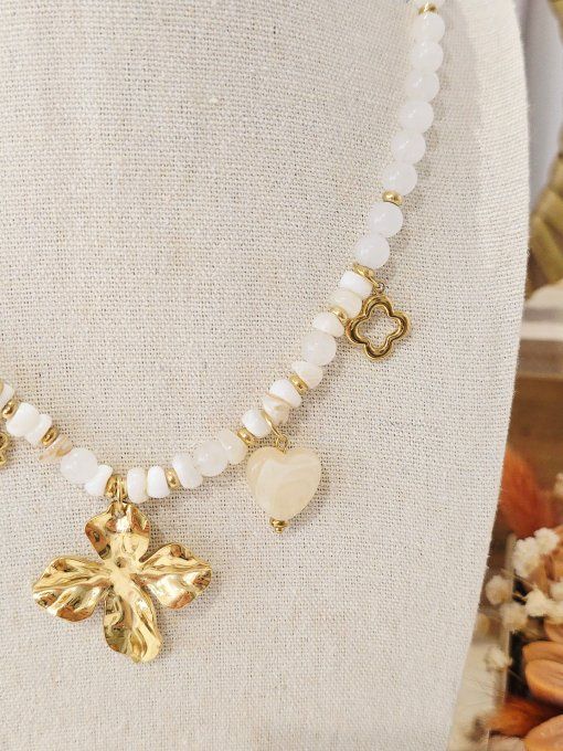 COLLIER