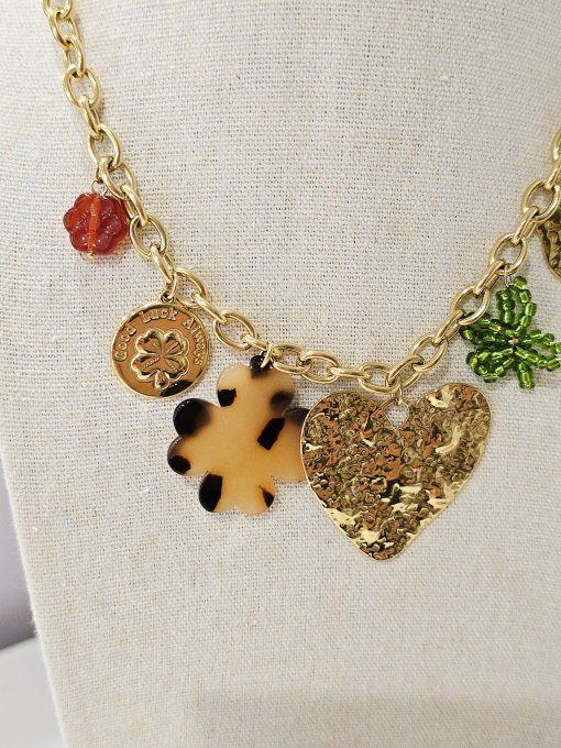 COLLIER