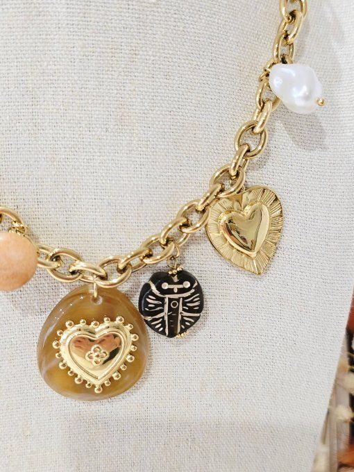 COLLIER