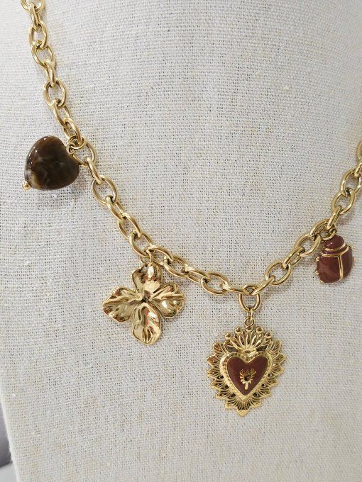 COLLIER