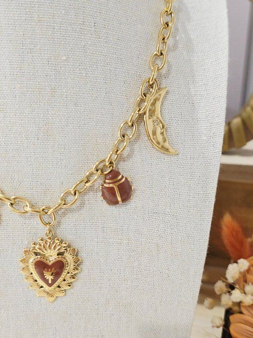 COLLIER