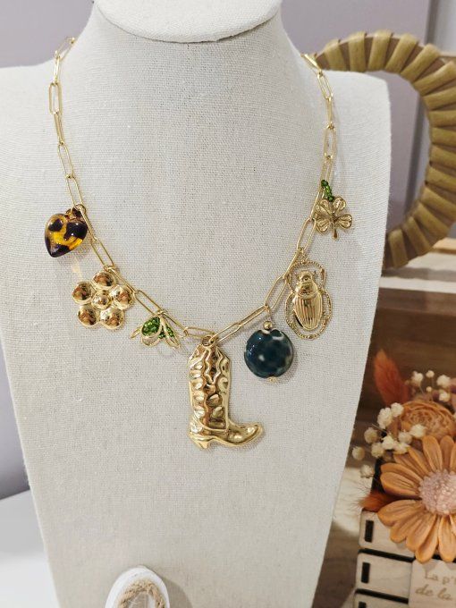 COLLIER