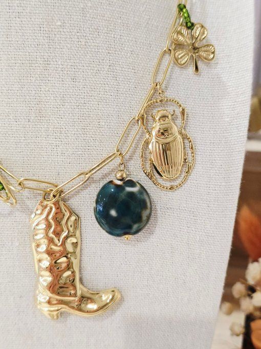 COLLIER
