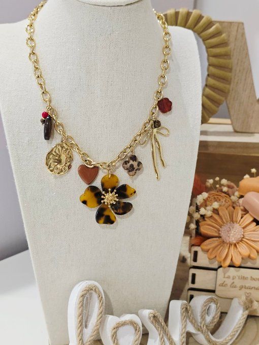 COLLIER