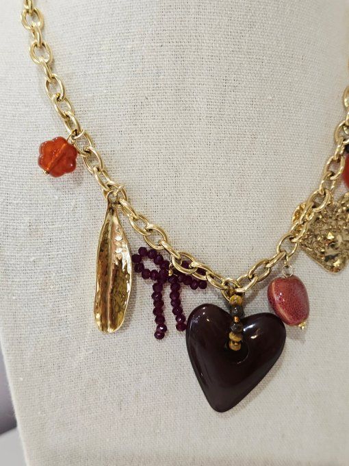 COLLIER