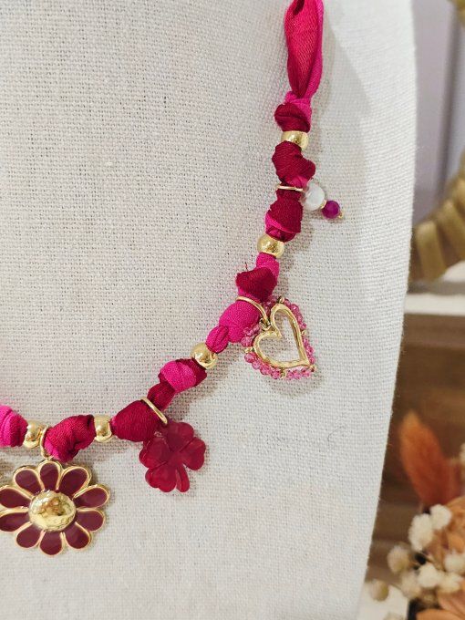 COLLIER