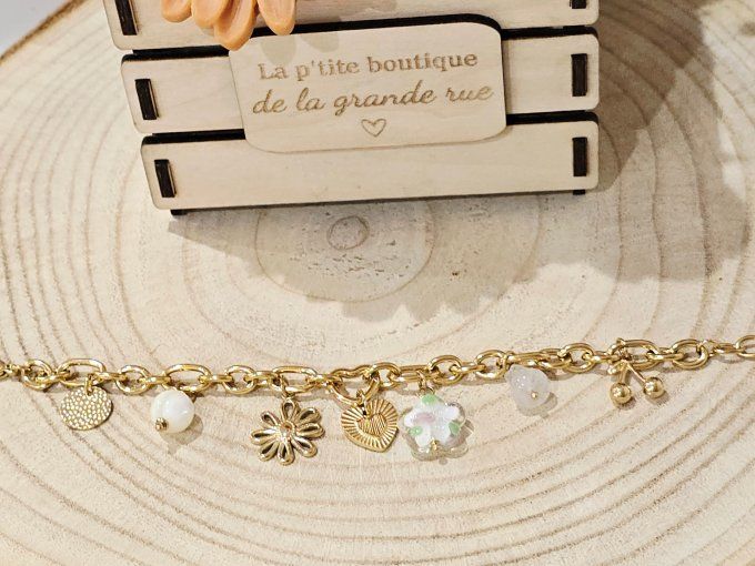 BRACELET