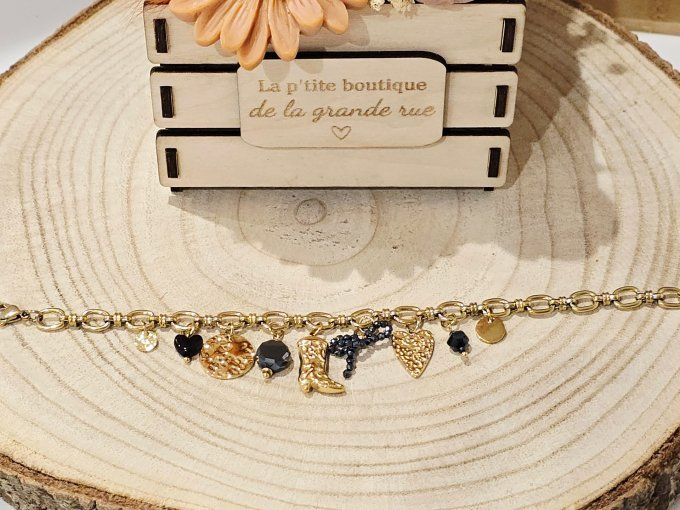 BRACELET