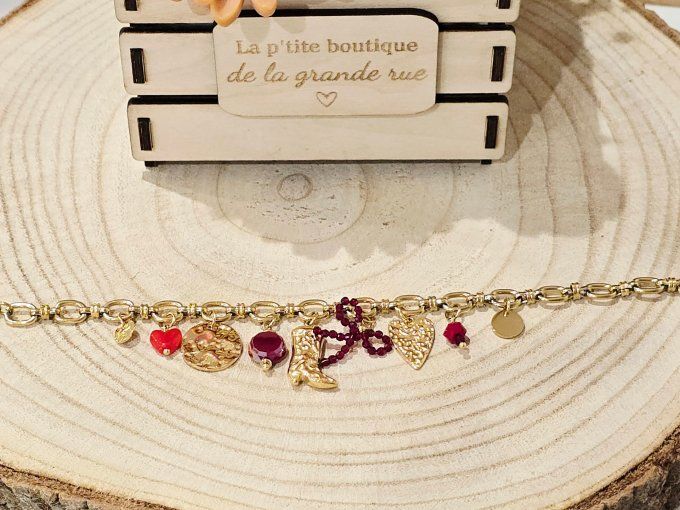 BRACELET