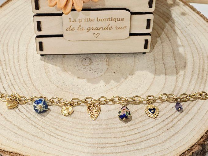 BRACELET