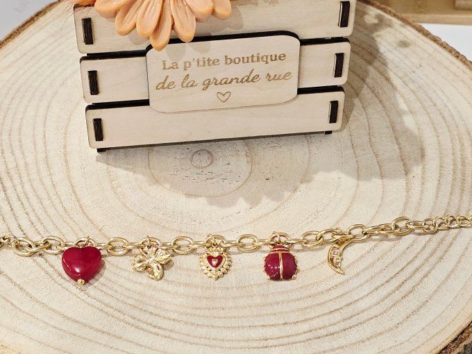 BRACELET