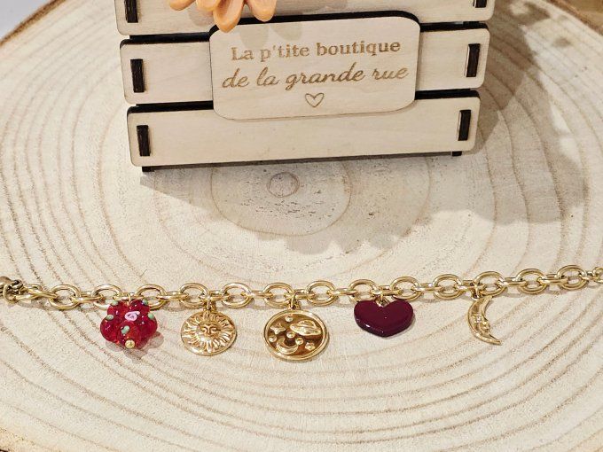 BRACELET