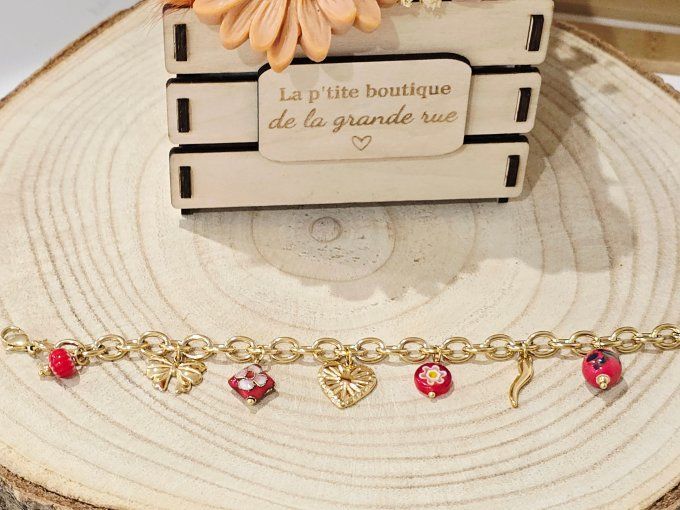 BRACELET