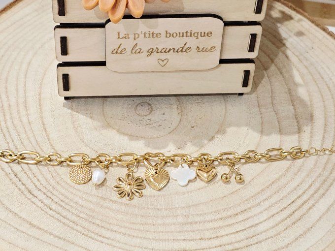 BRACELET