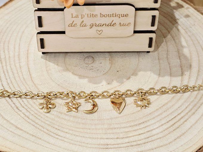 BRACELET