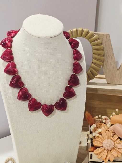 COLLIER