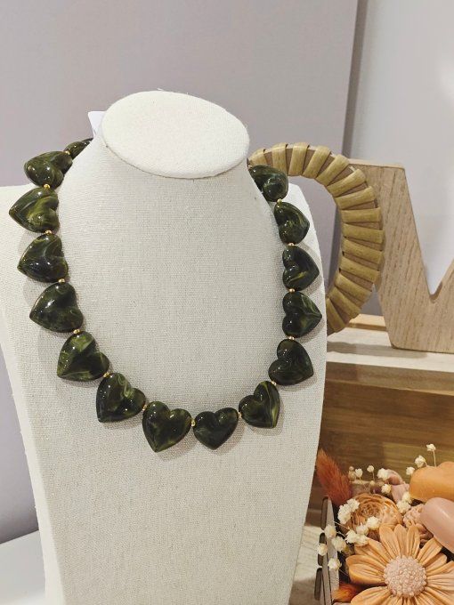 COLLIER
