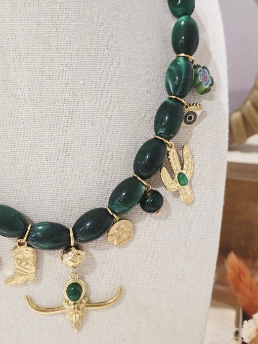 COLLIER