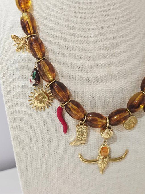 COLLIER