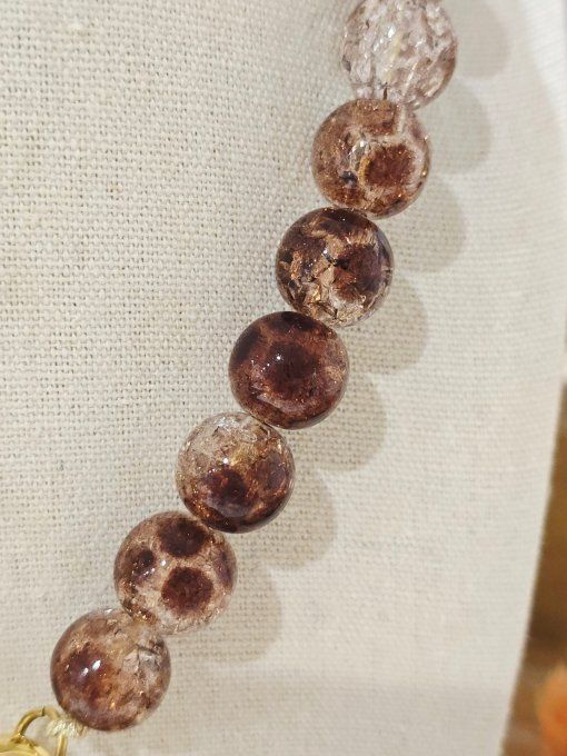 COLLIER