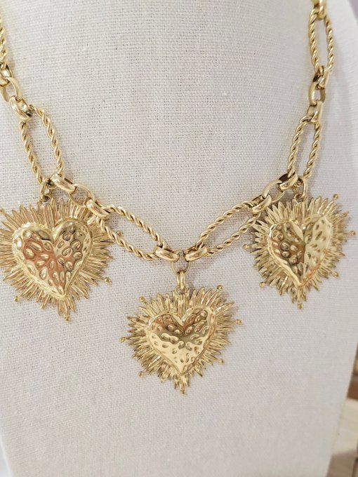 COLLIER