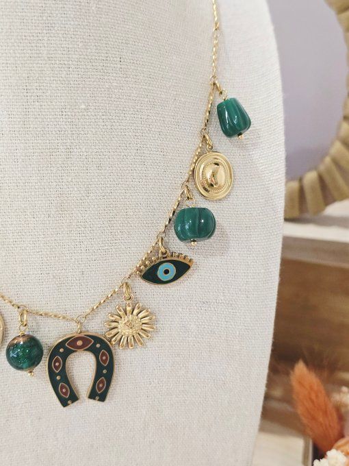 COLLIER