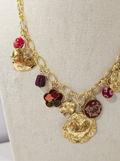 COLLIER