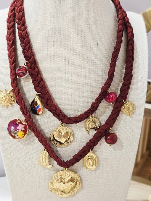COLLIER