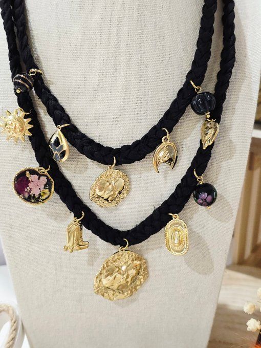 COLLIER
