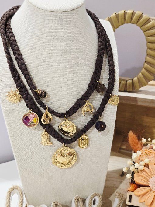 COLLIER