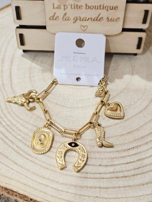 BRACELET