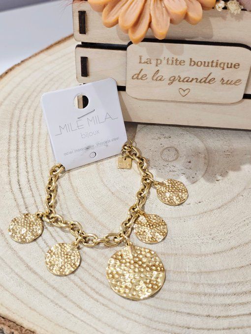 BRACELET