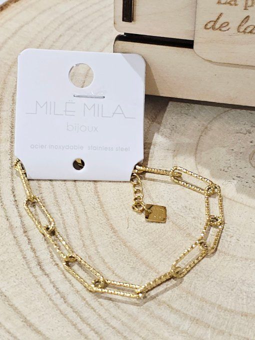 BRACELET