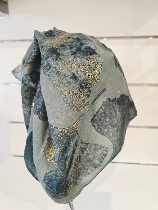 FOULARD