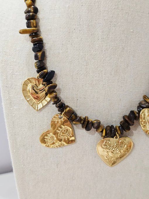 COLLIER