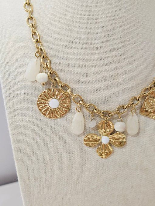 COLLIER