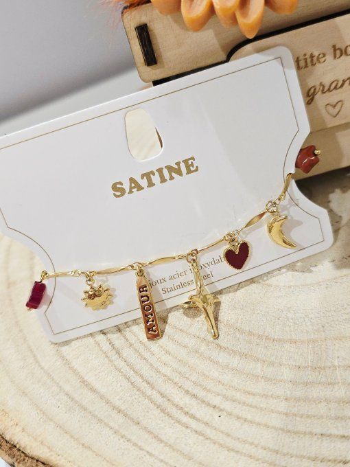 BRACELET