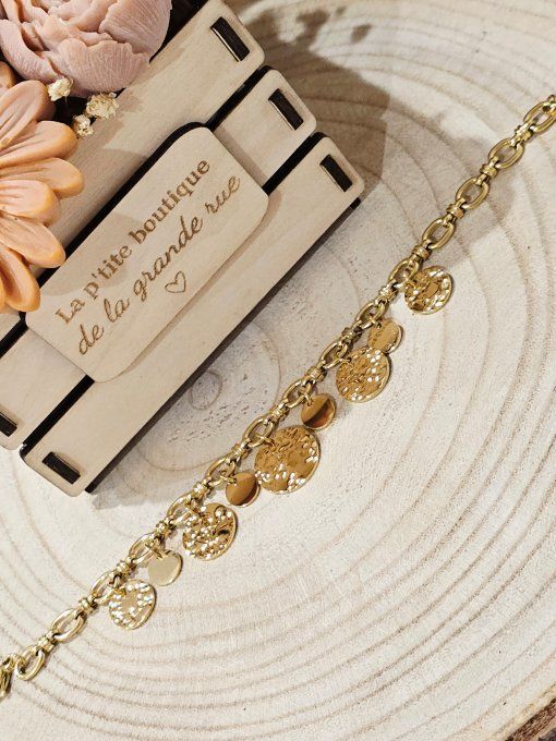 BRACELET