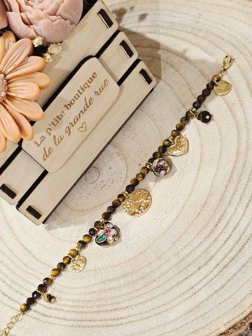 BRACELET