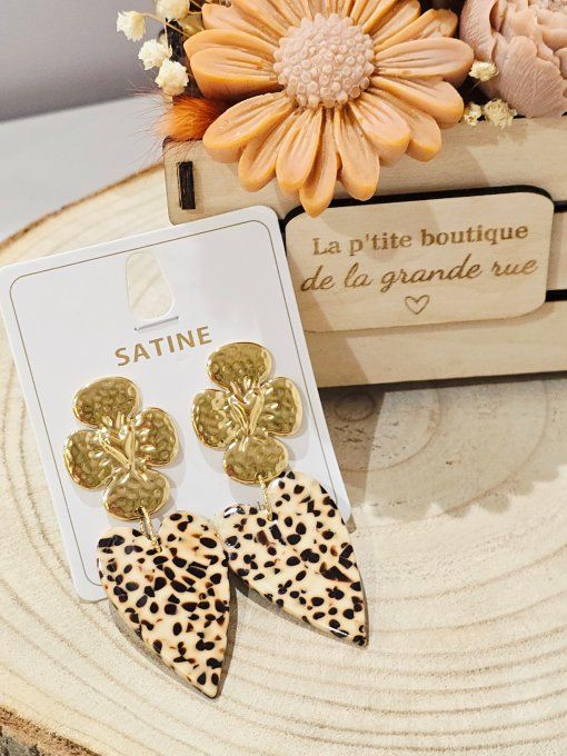 BOUCLES D'OREILLES