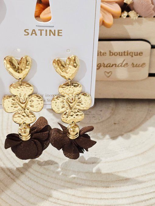 BOUCLES D'OREILLES