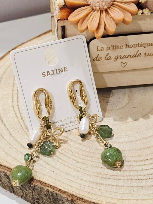 BOUCLES D'OREILLES
