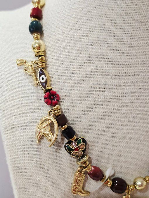 COLLIER