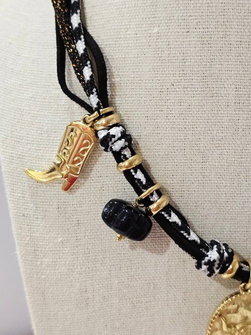 COLLIER