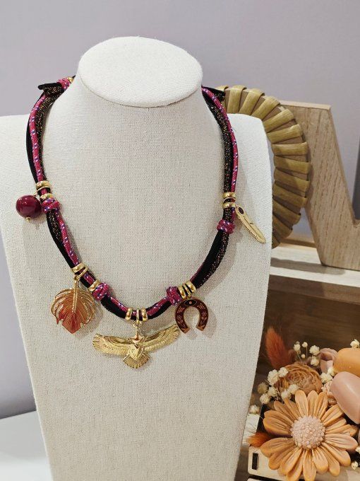 COLLIER